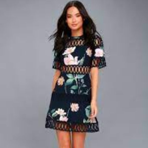 KEEPSAKE the Label Dresses & Skirts - NWT Keepsake Floral Garden Dress.  SZ M